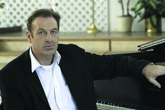 Джон Соколофф