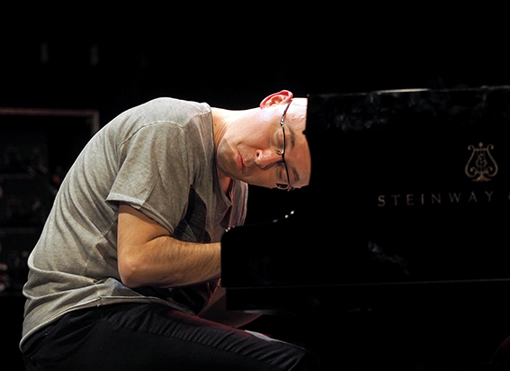 marcin_wasilewski_arkady_mitnik